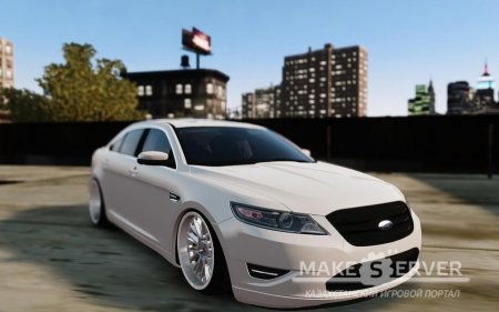 Ford Taurus SHO '10