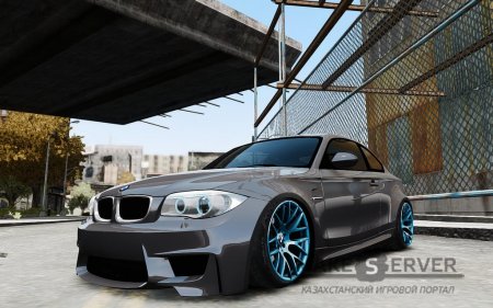 BMW 1M '11