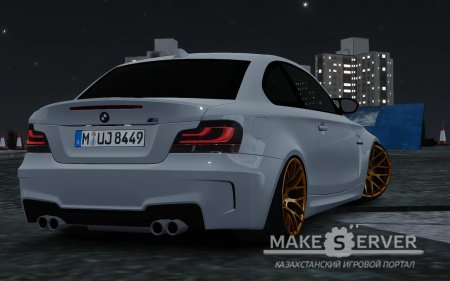 BMW 1M '11