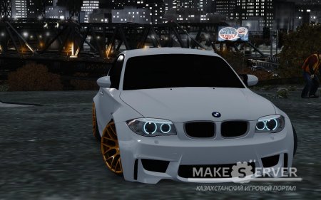 BMW 1M '11