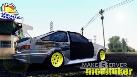 Toyota Corolla AE86 street drift