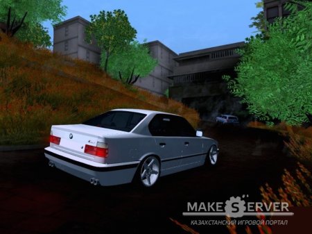 BMW M5 E34 Stance