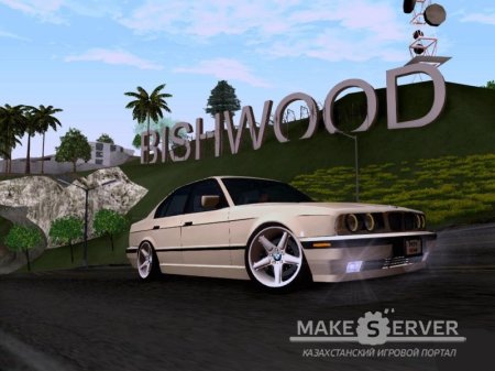 BMW M5 E34 Stance